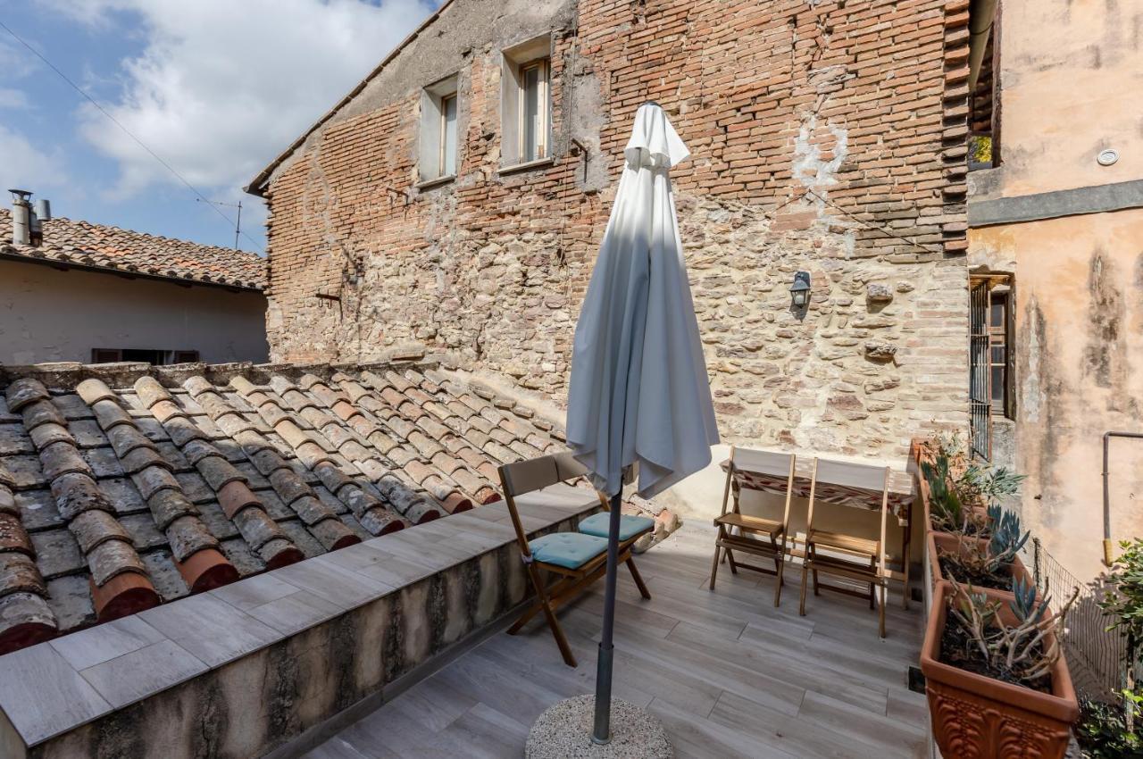 Charming Terrace House In The Heart Of Perugia Apartment Luaran gambar